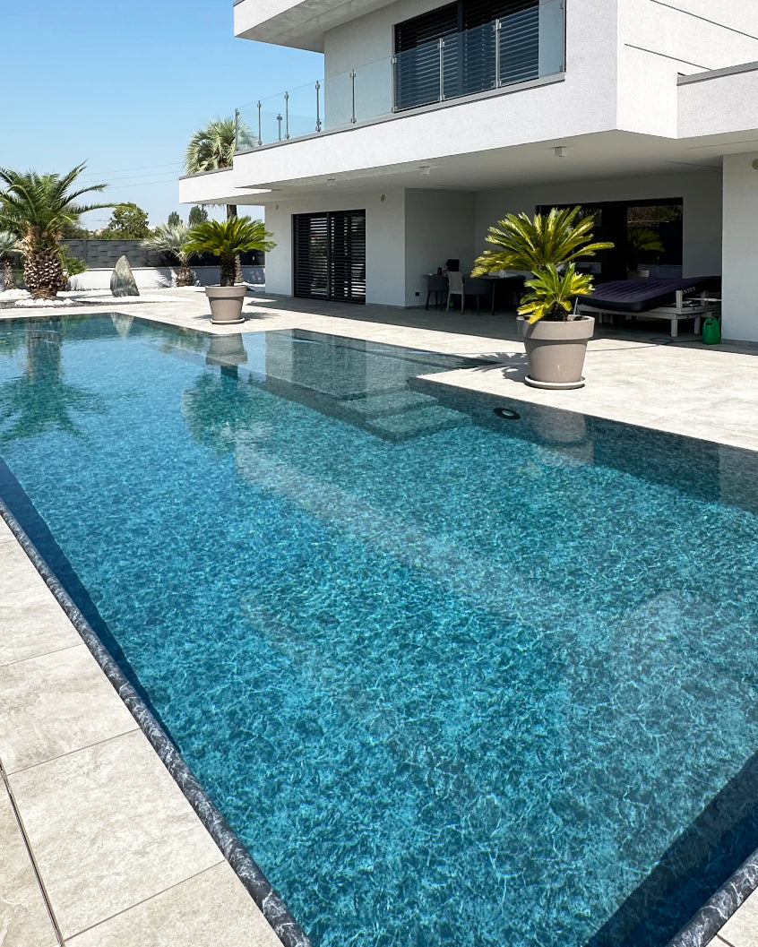 Zavatti Piscine a sfioro, piscina realizzata a Poggio Rusco